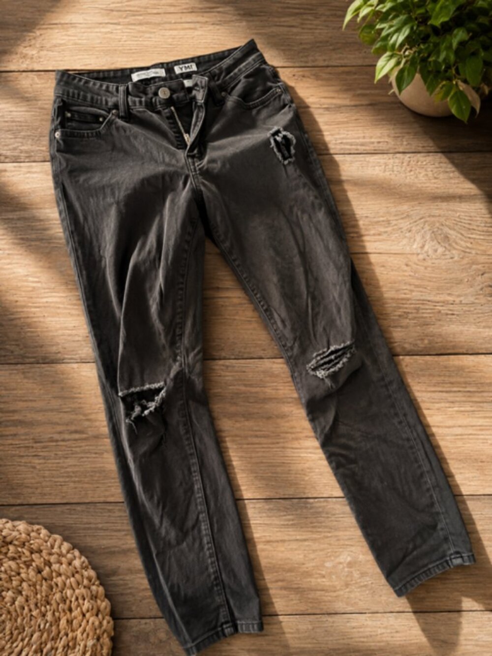 🤎 YMI WannaBettaButt?® Mid-Rise Skinny Jeans – Size 3 | Dark Brown